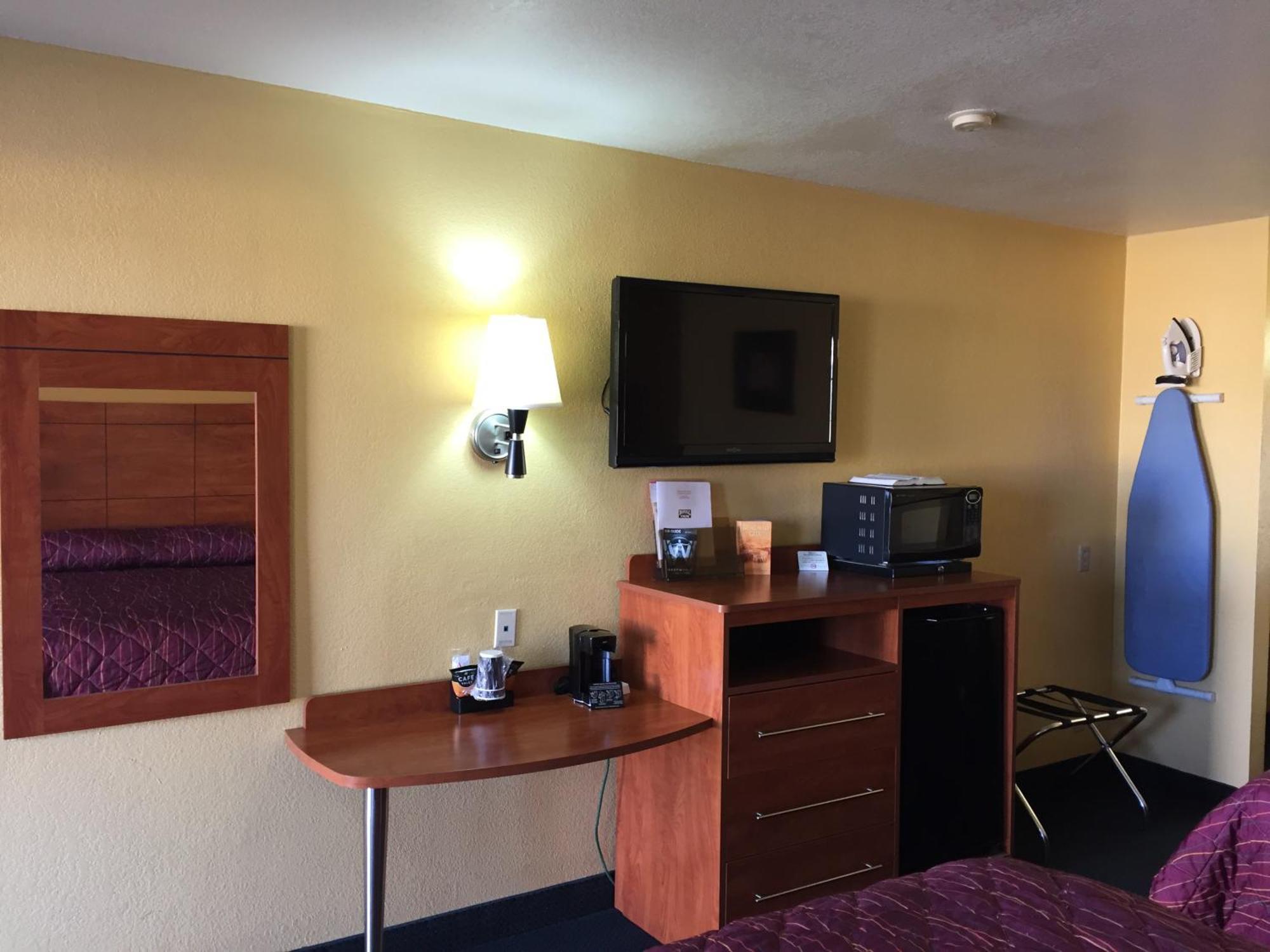 Royal Inn Pearsall חדר תמונה