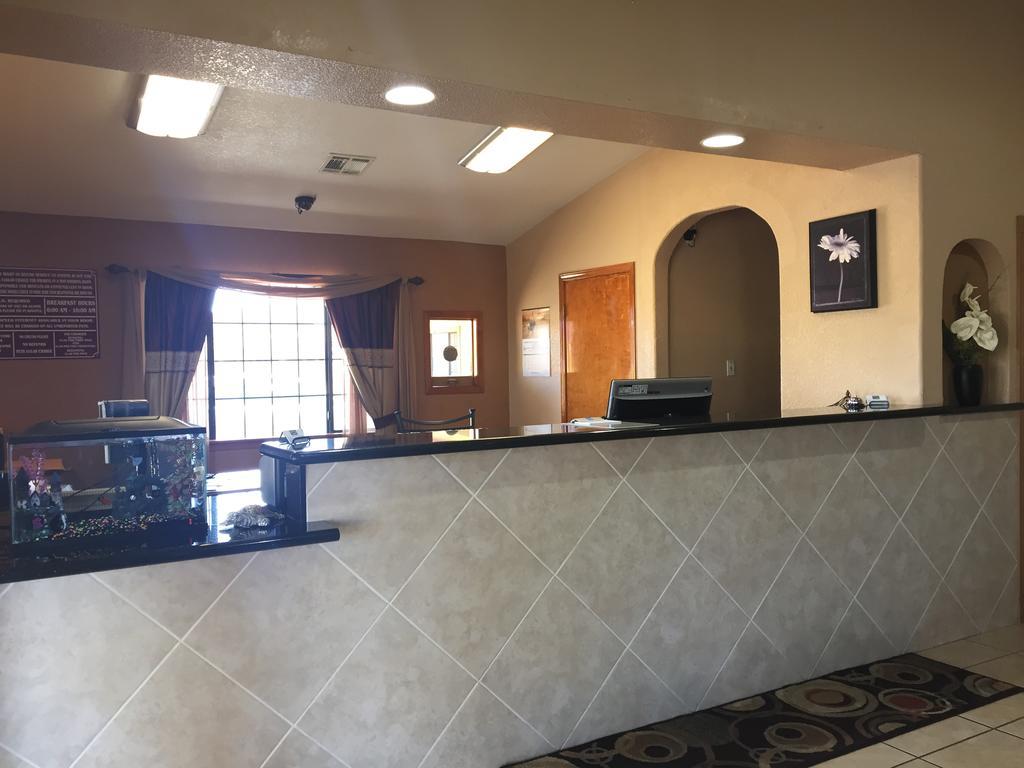Royal Inn Pearsall מראה חיצוני תמונה