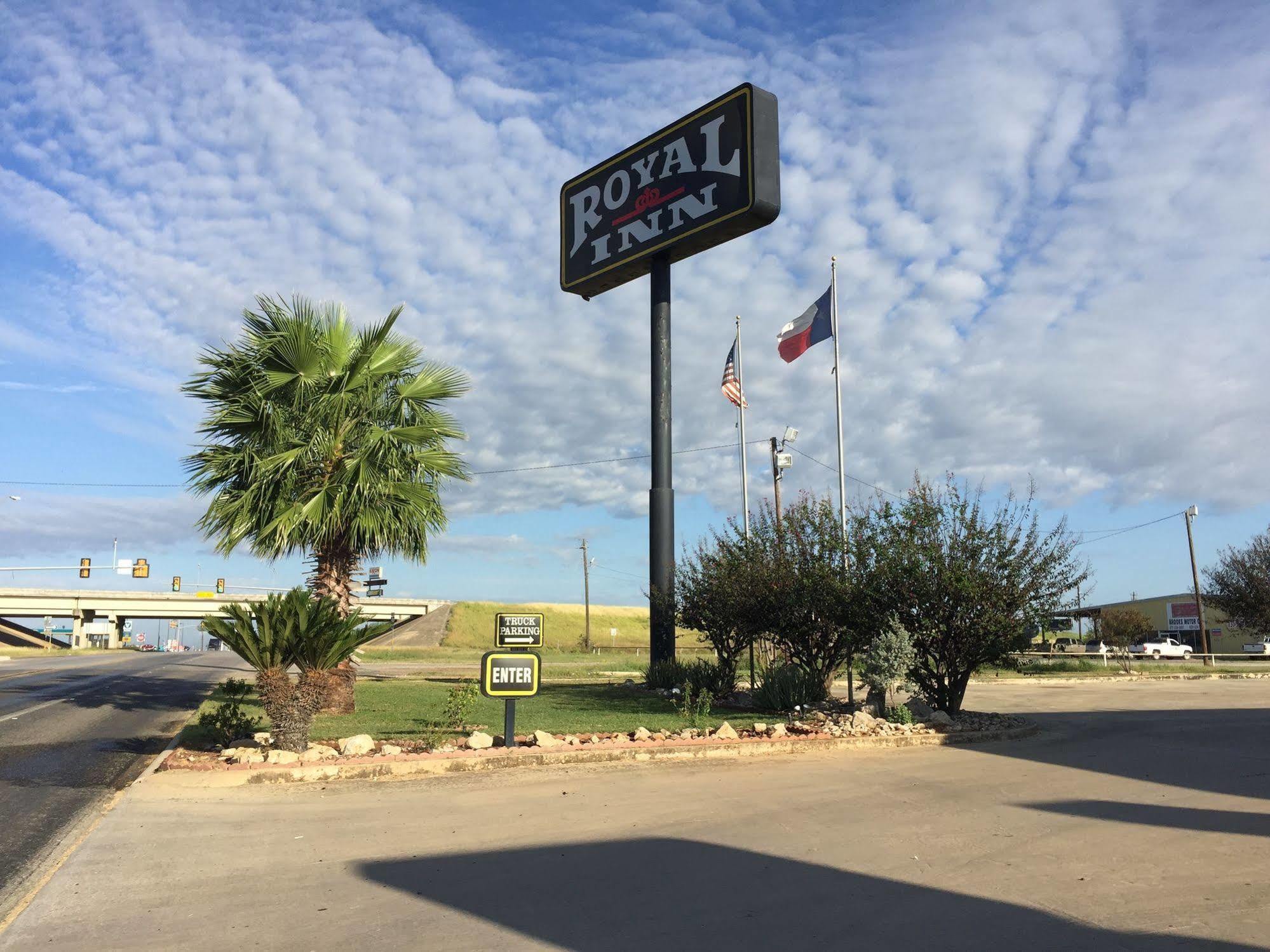 Royal Inn Pearsall מראה חיצוני תמונה